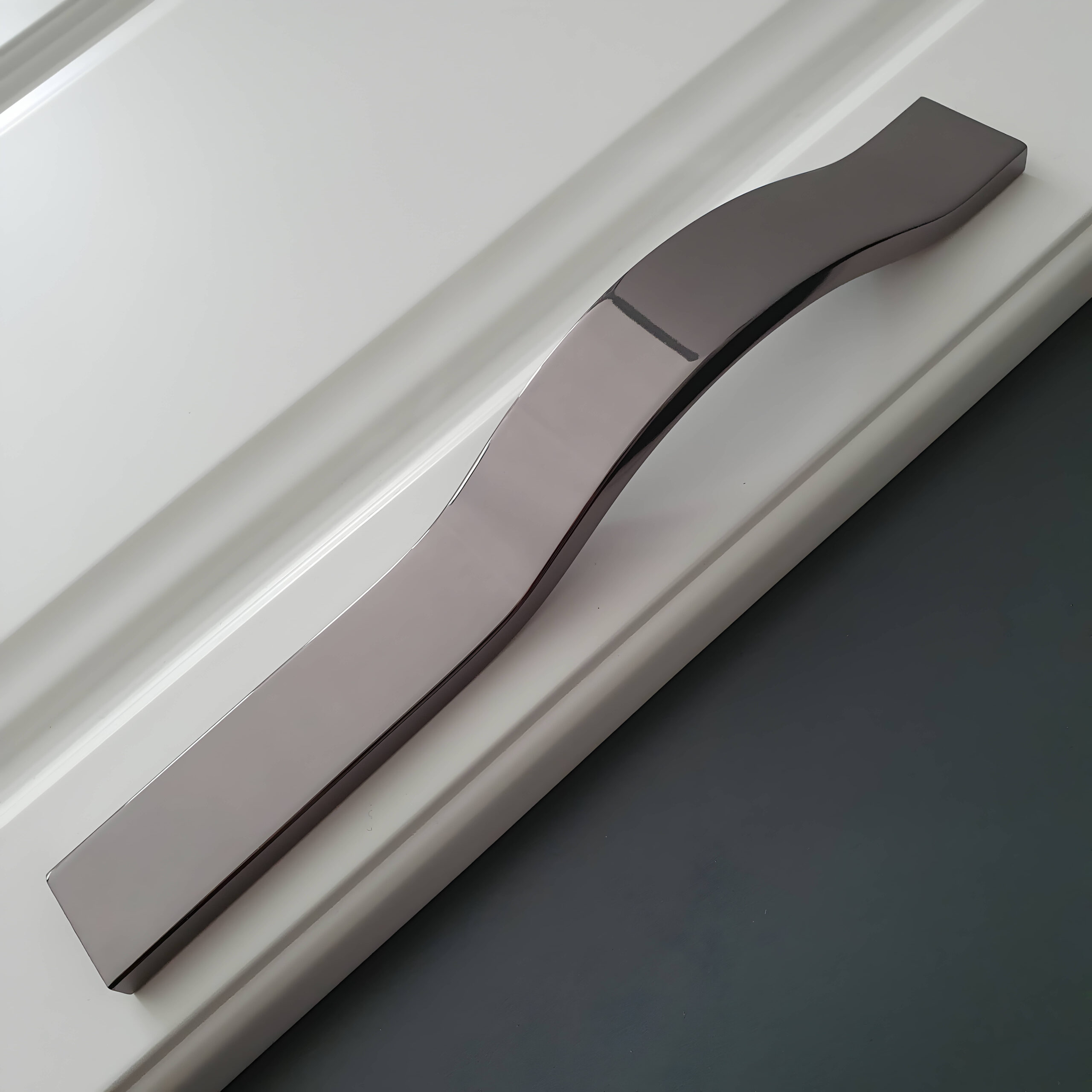 Maner mobila model 337 Antracit (192-320mm)